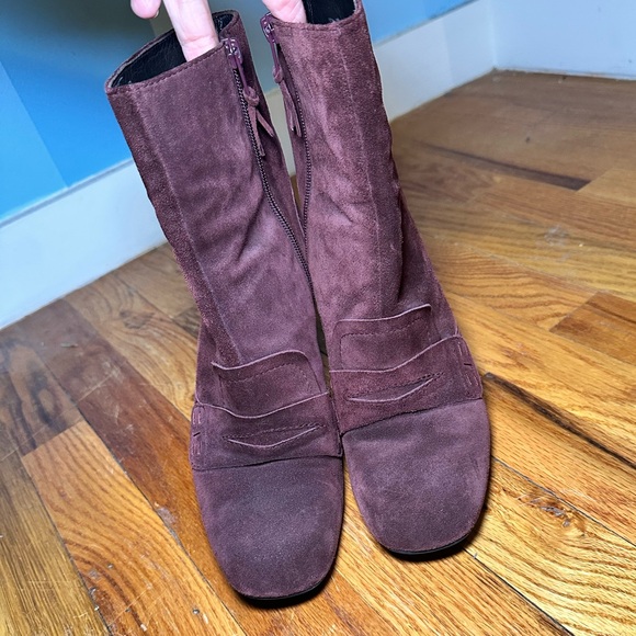 Stuart Weitzman Suede Block Heel Ankle Boots in Burgundy - Picture 2 of 7